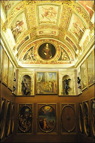 The studiolo of Francis I of Medici