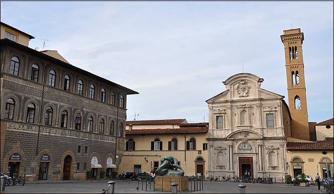 The Ognissanti piazza