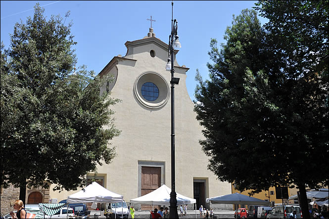 The facade of the church Santo Spirito