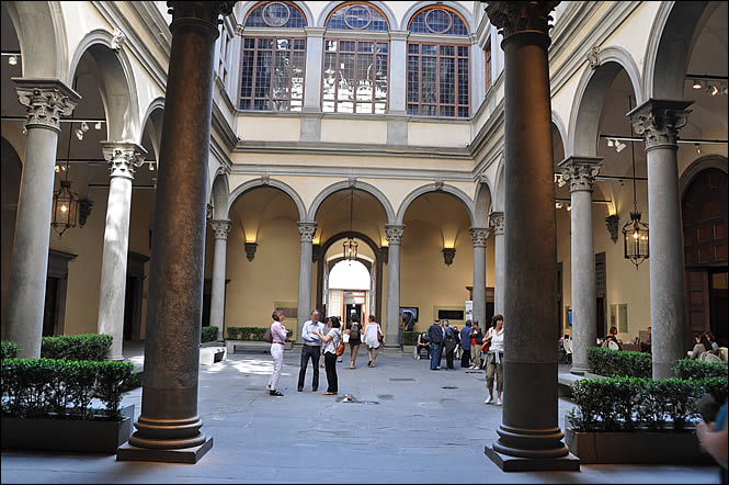 Interior courtyard of Palazzo Strozzi